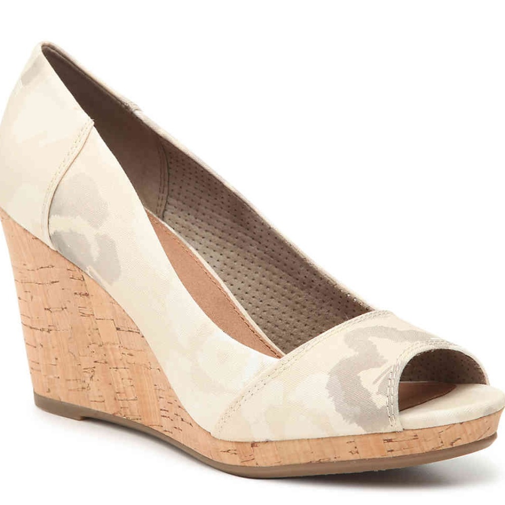 Toms Stella Wedge Natural/tan Watercolor Floral 9